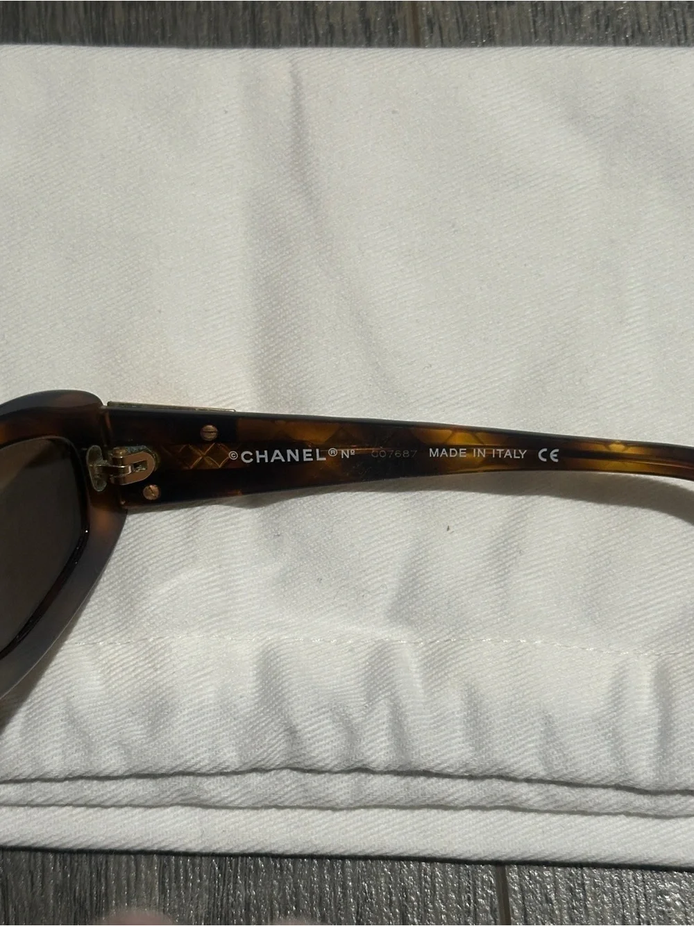 CHANEL Vintage 5014 Tortoiseshell Rectangular Sunglasses